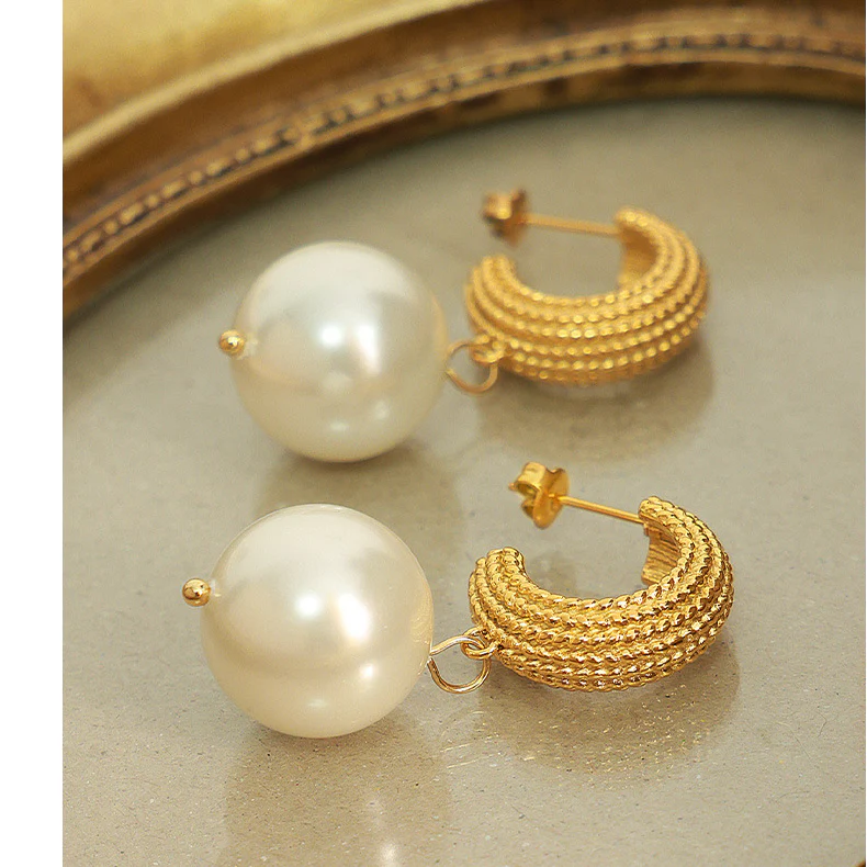 Fashion Pearl Drop Earrings