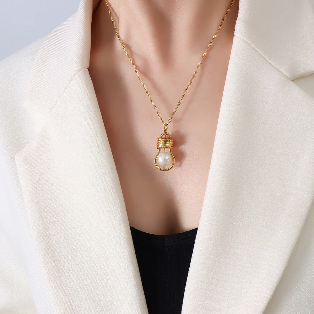 Creative Pearl Bulb Pendant Necklace