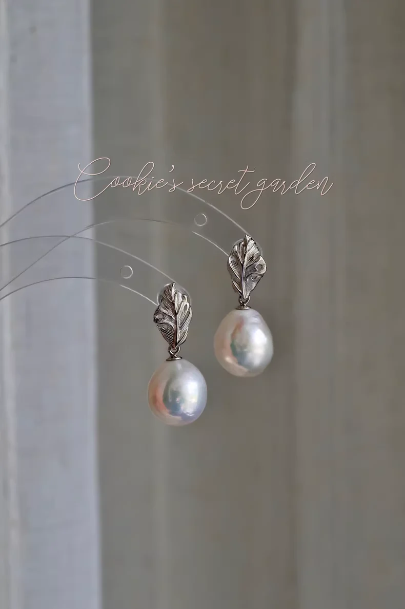 【Monet Garden Collection】 Handmade Leaf Teardrop Baroque Pearl Earrings