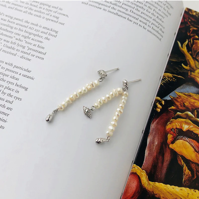 Asymmetrical Pearl String Earrings