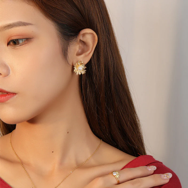 Novelty Stud Earrings With Pearls