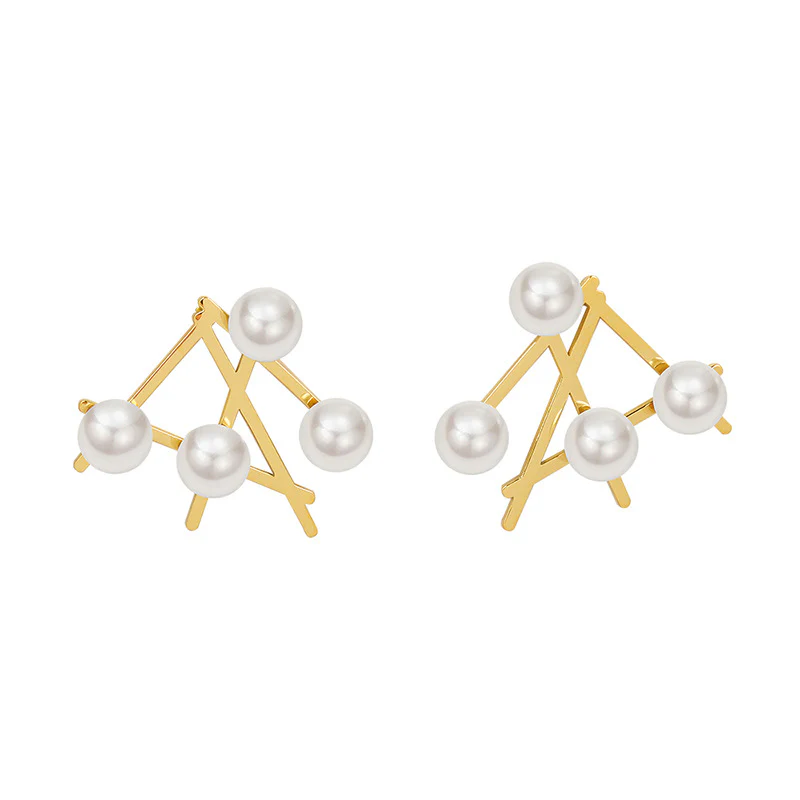 Irregular Fan Pearl Earrings