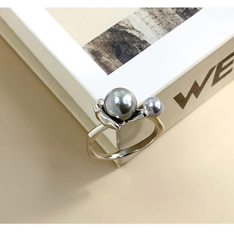 Personality Grey Pearl Ring