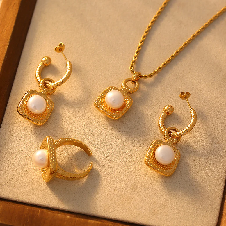 Hammer Finish Inlay Pearl Necklace Earrings Ring Set