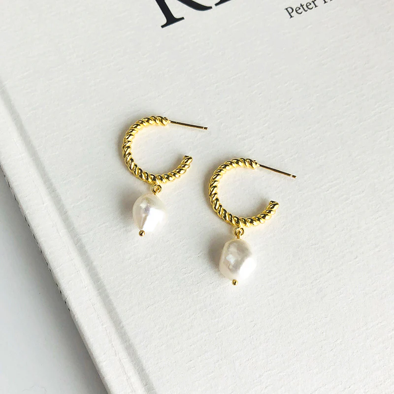 Twisted Hoop Pearl Drop Earring