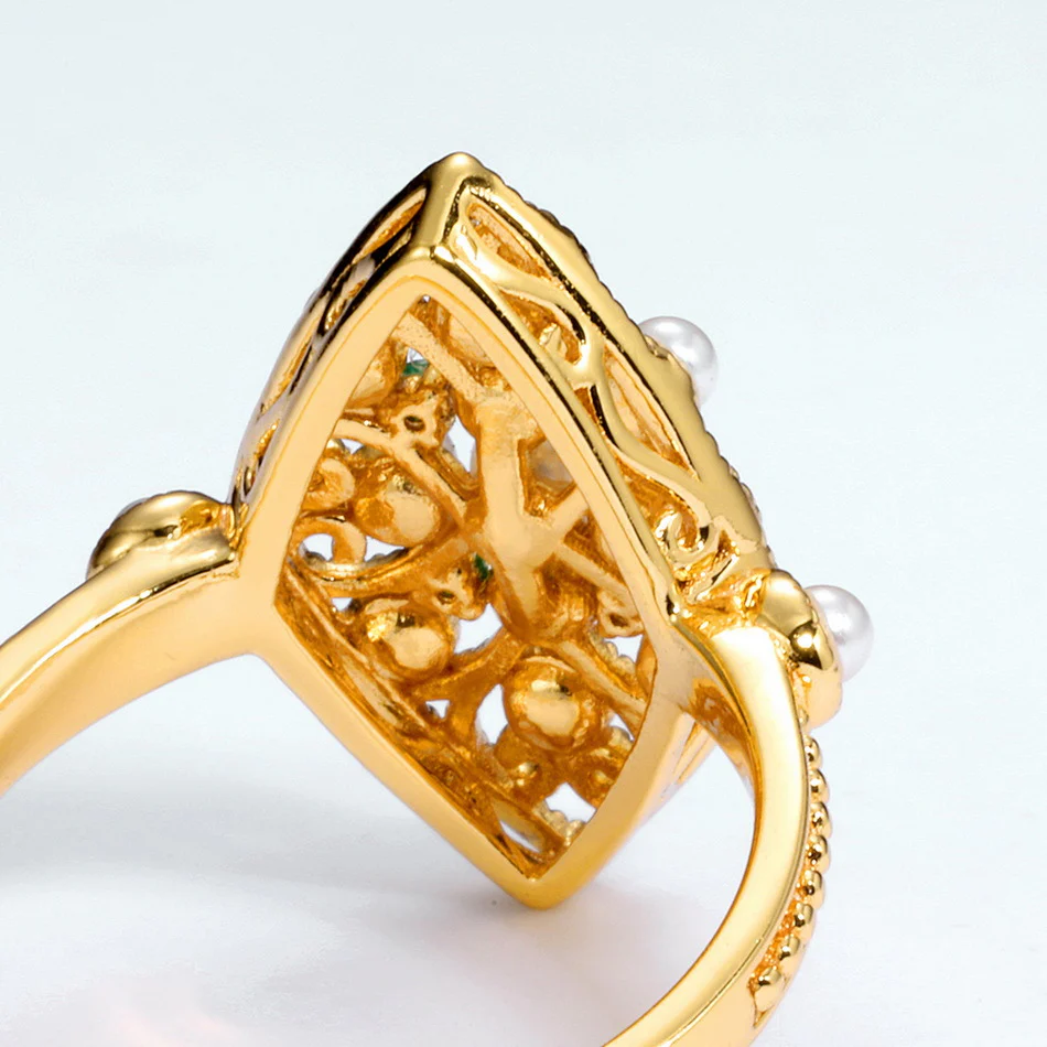 Emerald And Pearl Ring