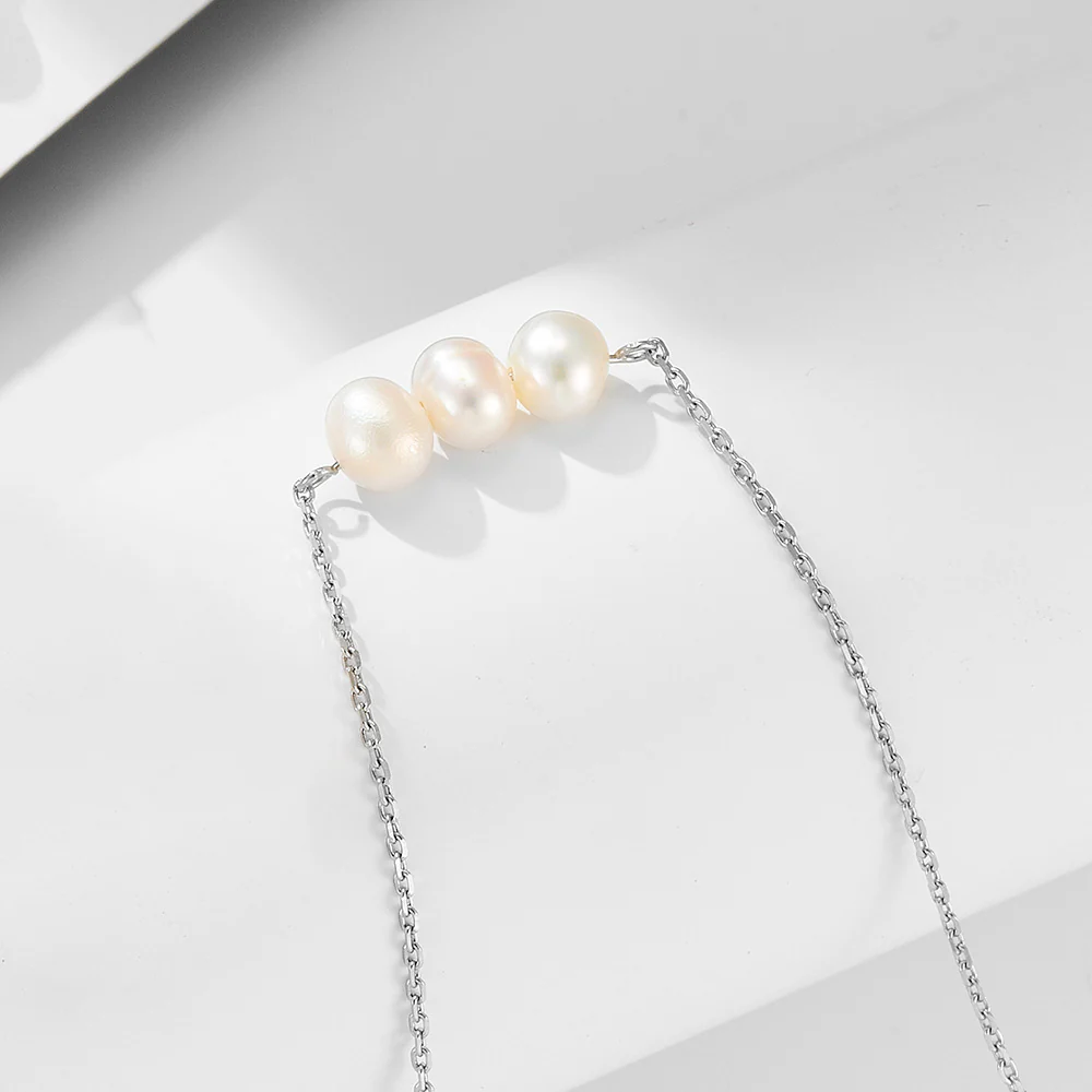 3 Freshwater Pearls Pendant Necklace