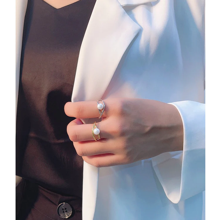 Geometric Lines Infinity Pearl Ring