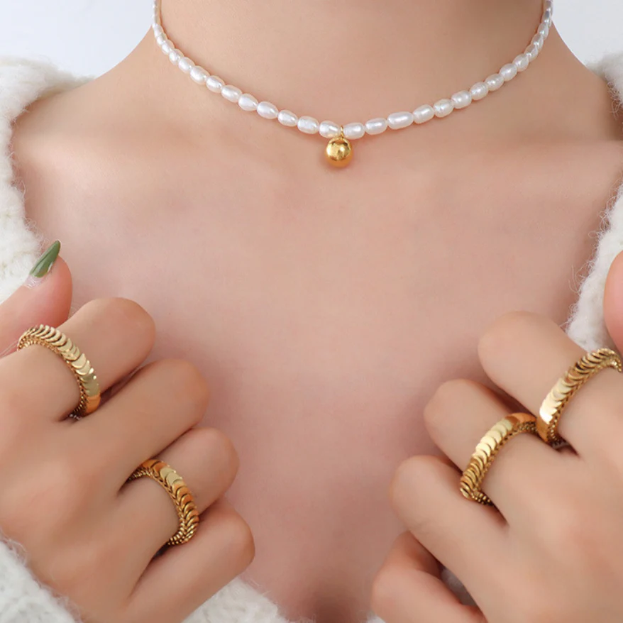 Pearl Collarbone Necklace