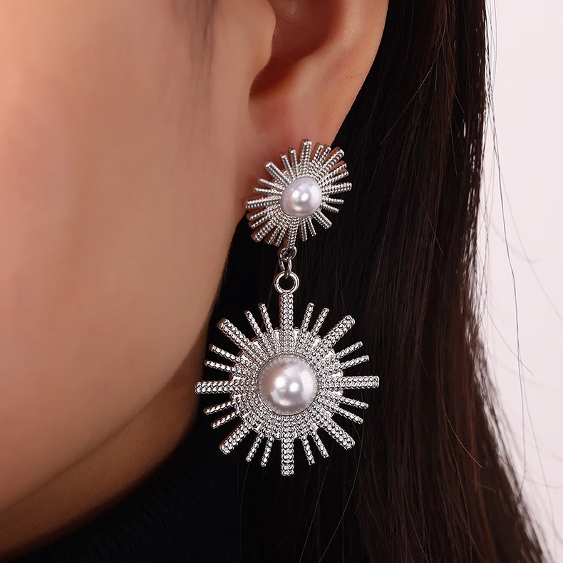 Exaggerated Geometric Sun Flower Pearl Earrings