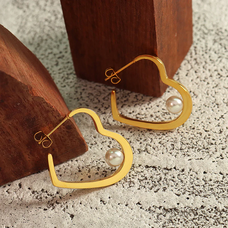 Chic Love Heart With Pearl Earrings