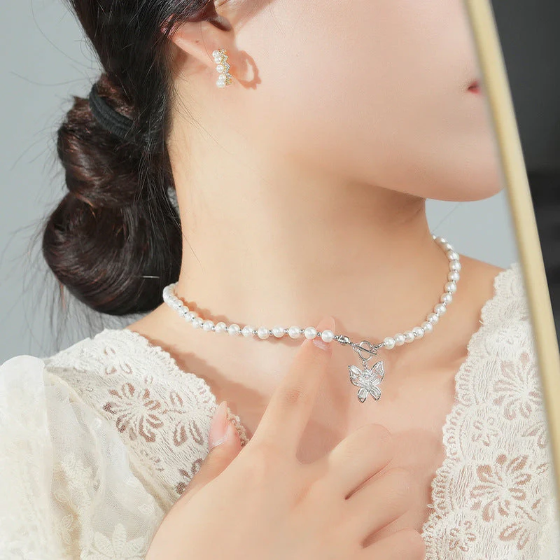 Zircon Butterfly Pendant Pearl Necklace