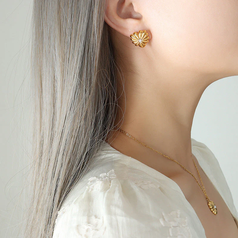 Personality Pearl Inlay Heart Necklace Earring Set