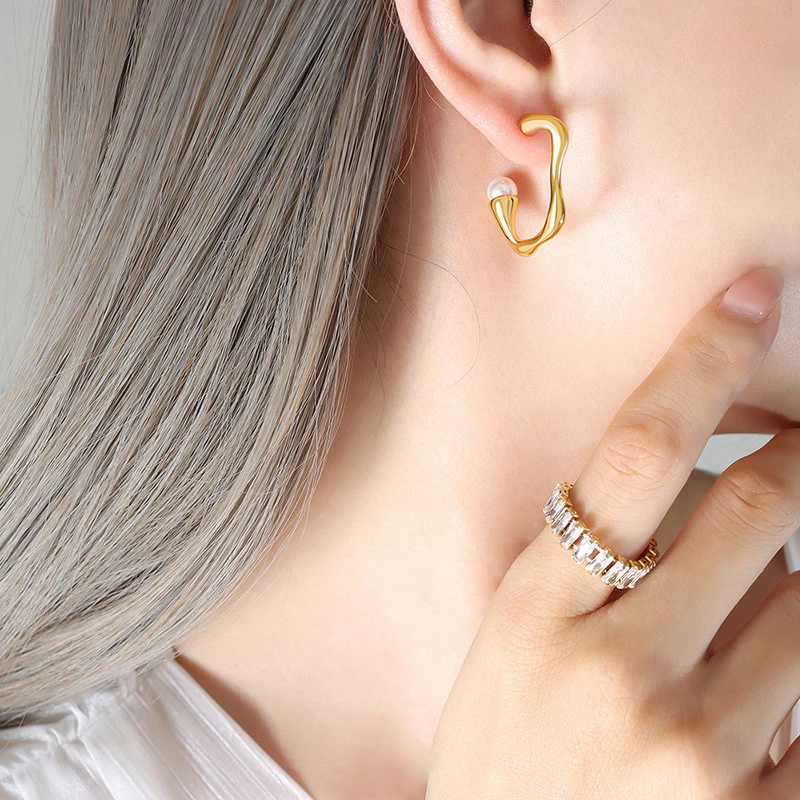 Geometric Irregular Pearl Earrings