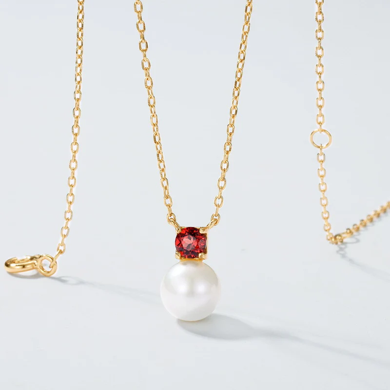 Natural Garnet and Freshwater Pearl Pendant Necklace