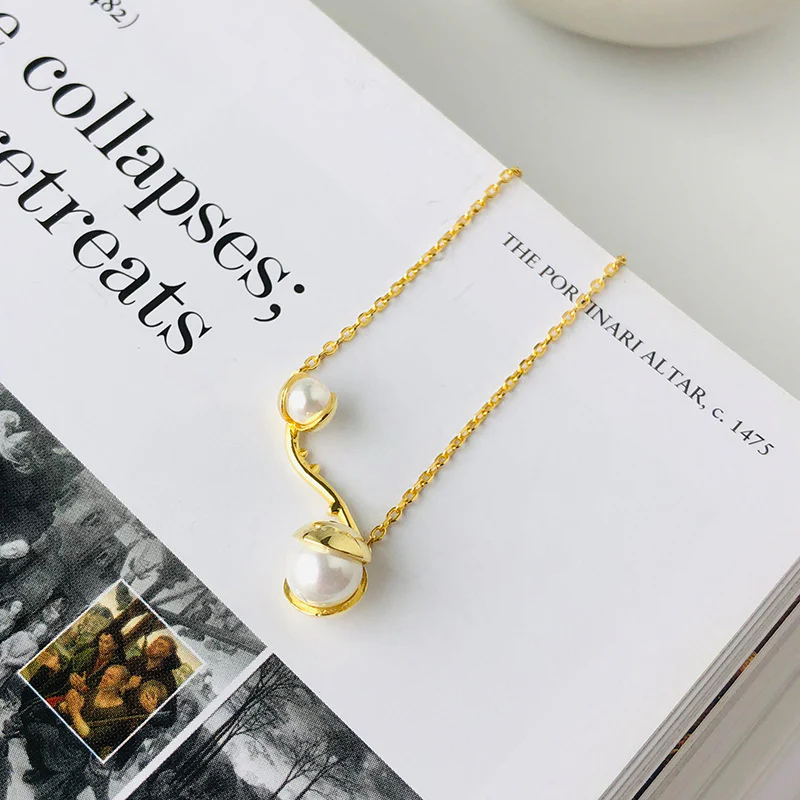 Dainty Silver Pearl Bracelet