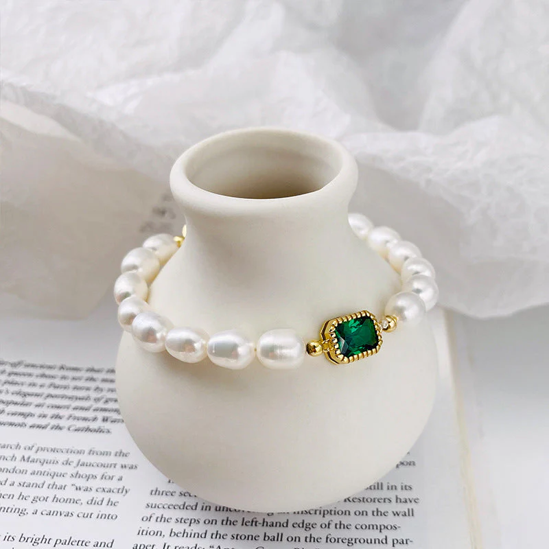 Emerald Chunky Pearl Bracelet