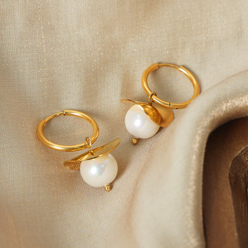 Personality Pearl Drop Earring