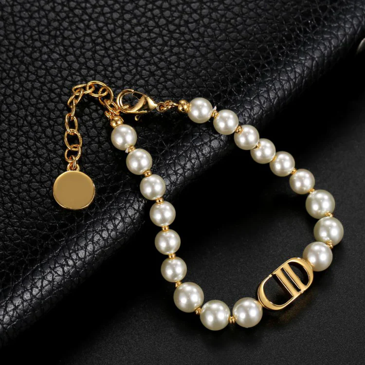 CD Pearl Bracelet | Best Replica Jewelry™