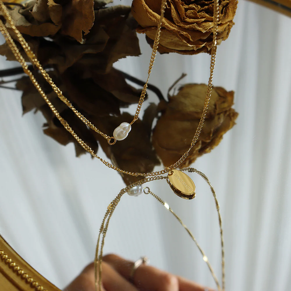 Oval Plate and Pearl Pendant Stacked Two Layered Necklace