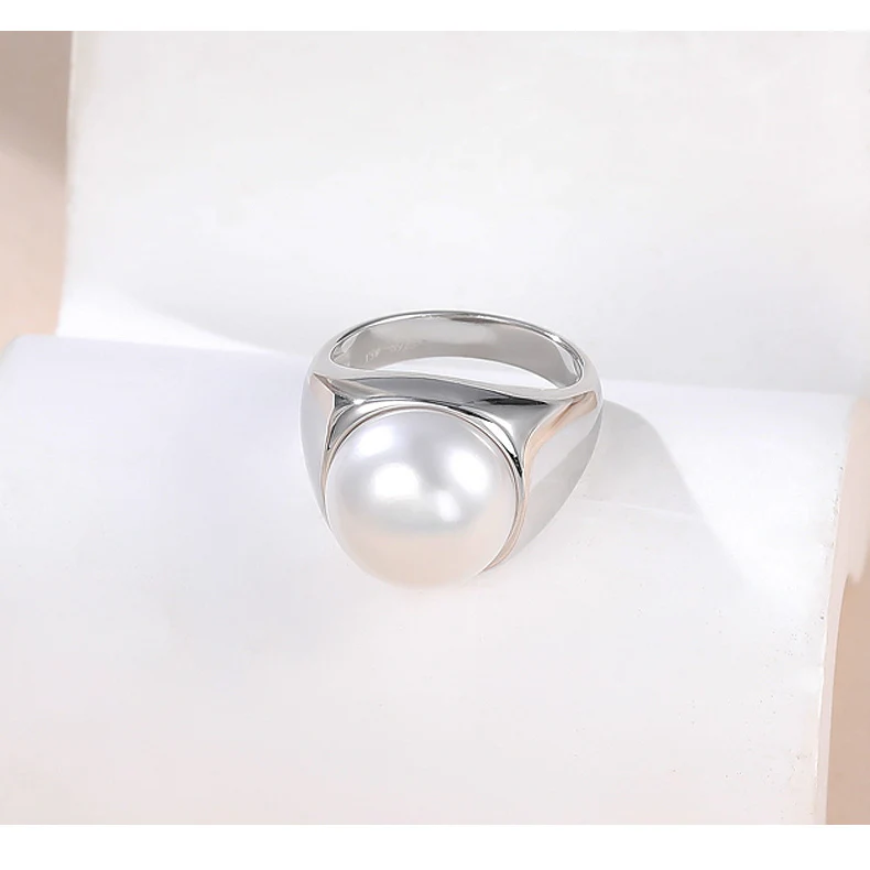 Wide Silver Pearl Ring