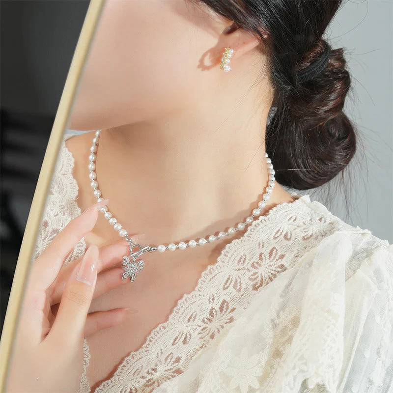Zircon Butterfly Pendant Pearl Necklace