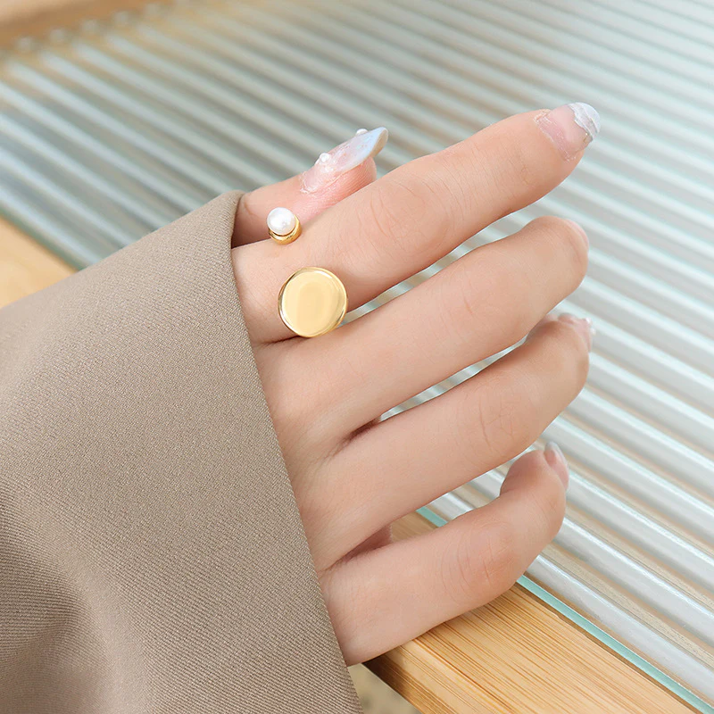 C Shape Open Mouth Freshwater Pearl Ring