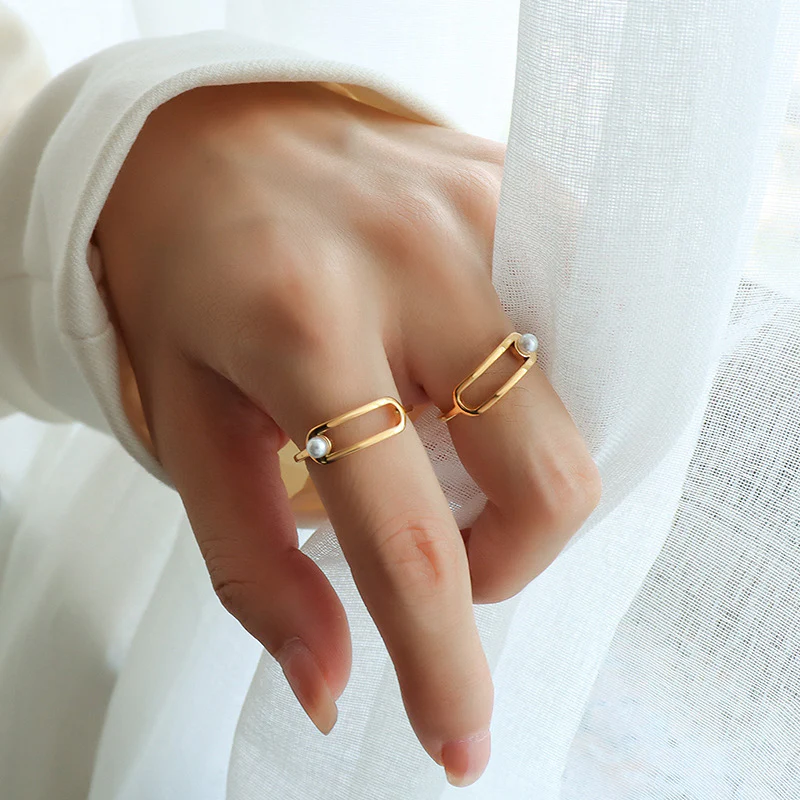 Geometric Simple Pearl Ring