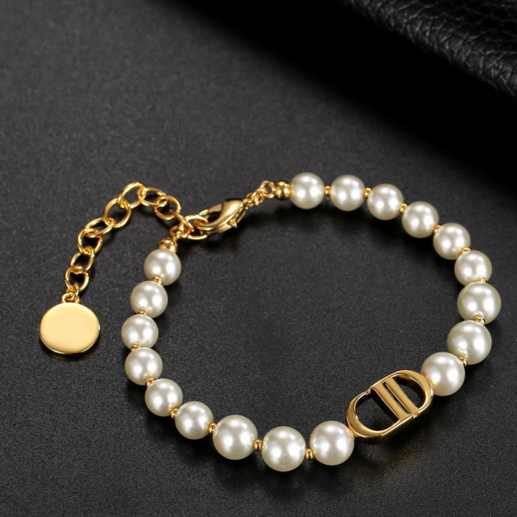 CD Pearl Bracelet | Best Replica Jewelry™