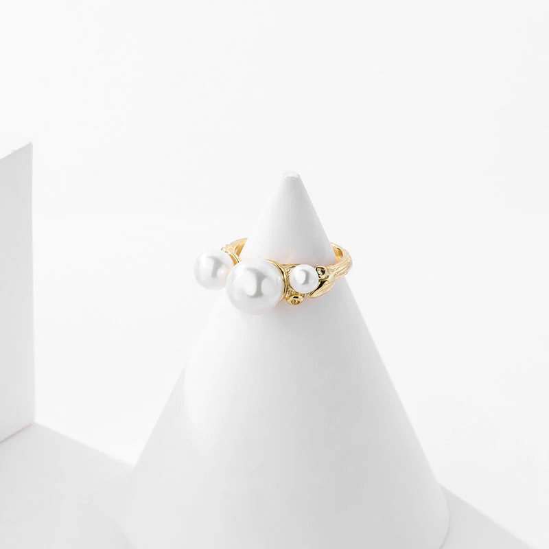 3 Pearls Open Pearl Ring