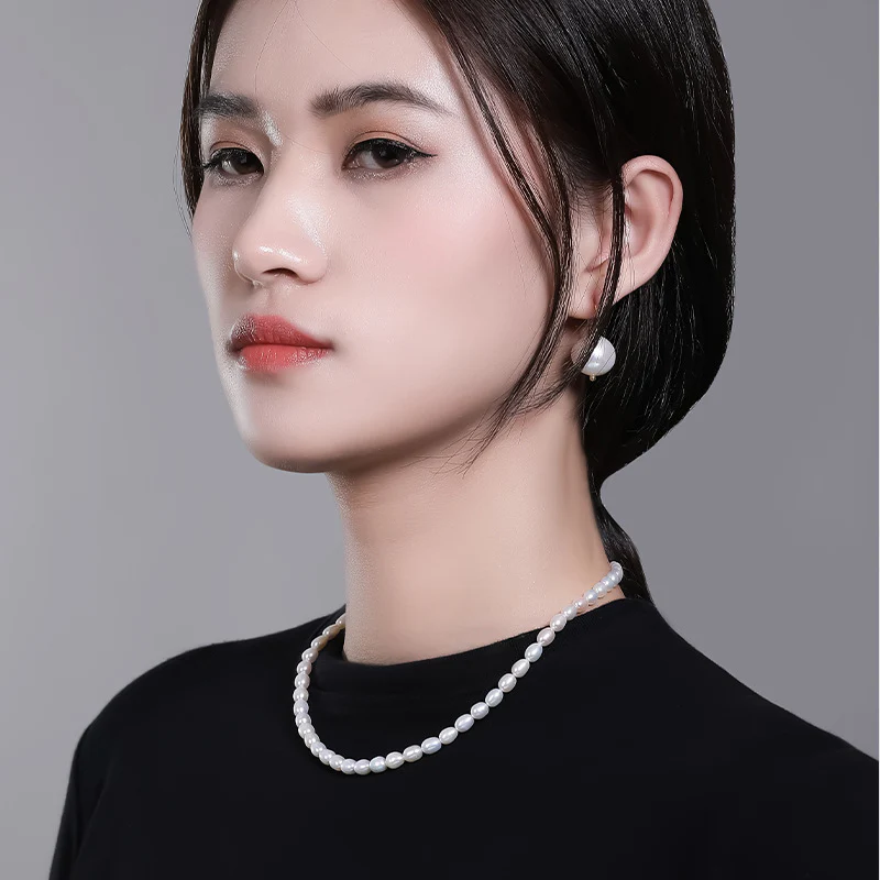 Classic Freshwater Pearl Beaded Necklace