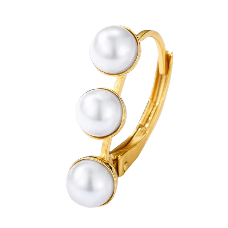 Hook 3 Pearl Earrings