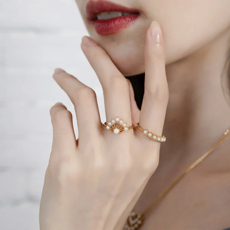 Maple Leaf Dainty Pearl Ring