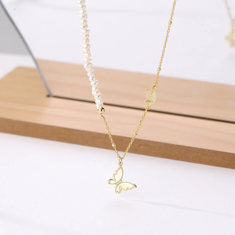 Chic Freshwater Pearl Butterfly Necklace