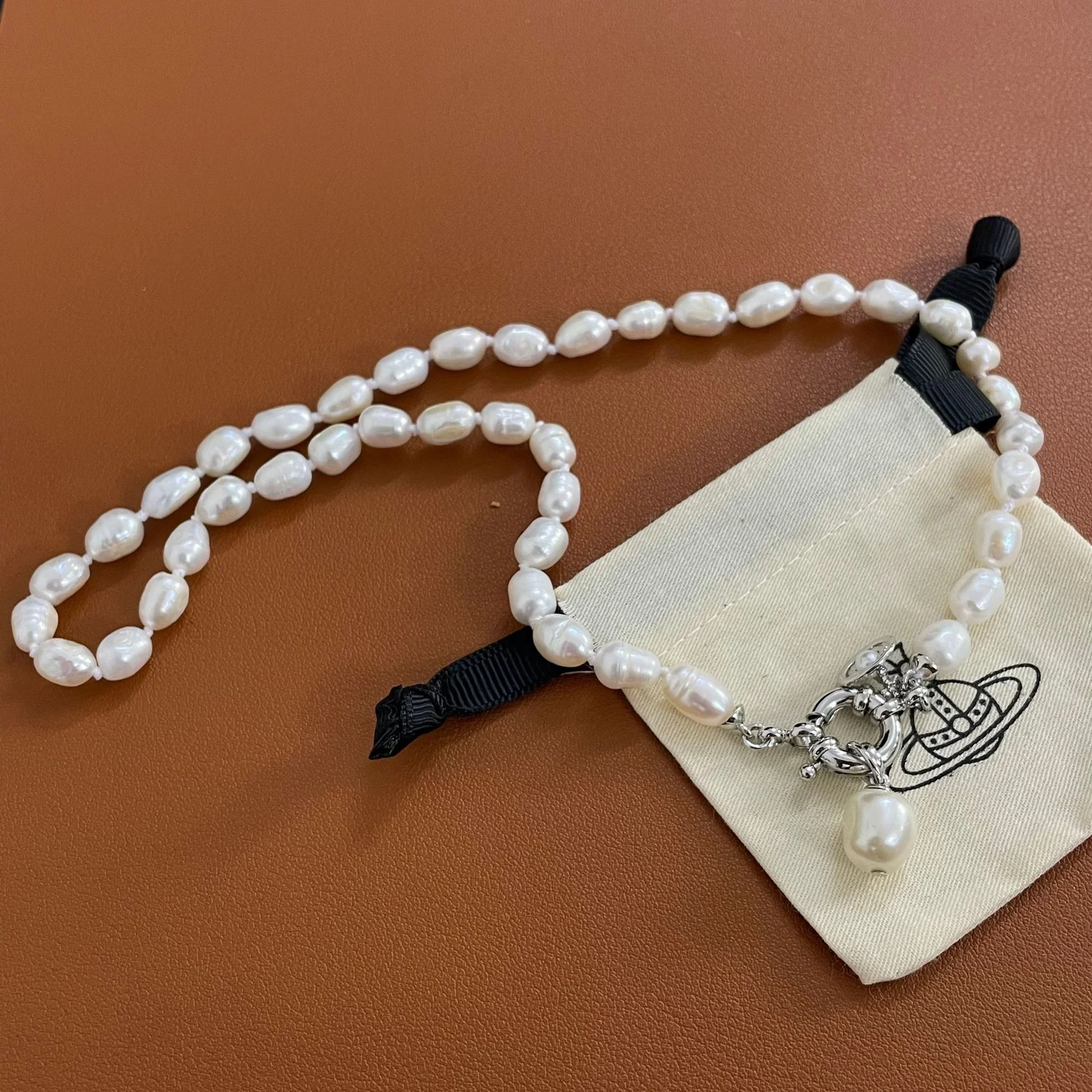 VIVI Teardrop Pearl Charm Pendant Necklace | Best Replica Jewelry™