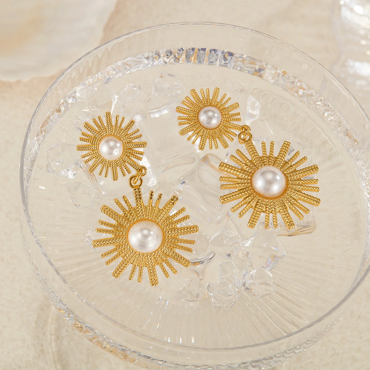 Exaggerated Geometric Sun Flower Pearl Earrings