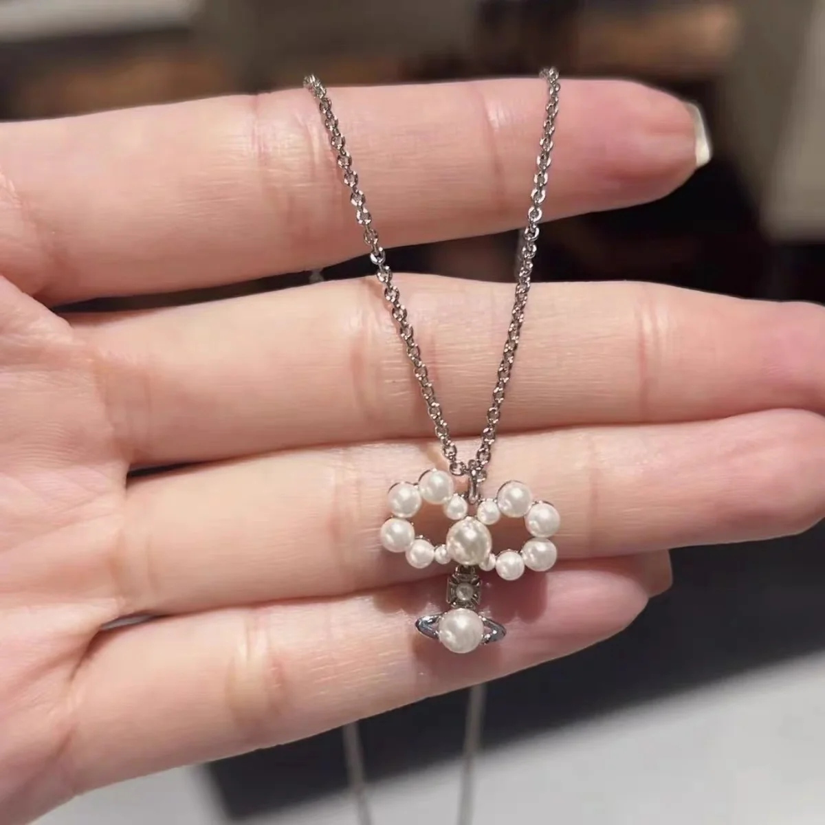 VIVI Pearl Planet Pendant Necklace | Best Replica Jewelry™