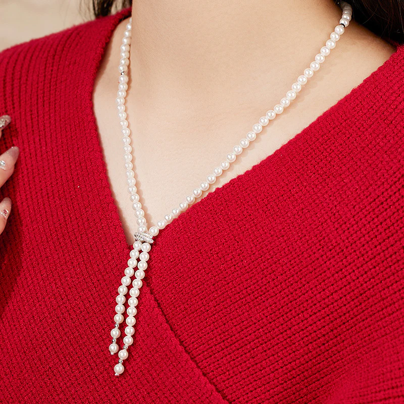 Long Y Pearl Necklace for Low-cut Dress