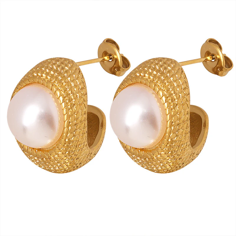 Vintage Elegant Pearl Earrings Stud