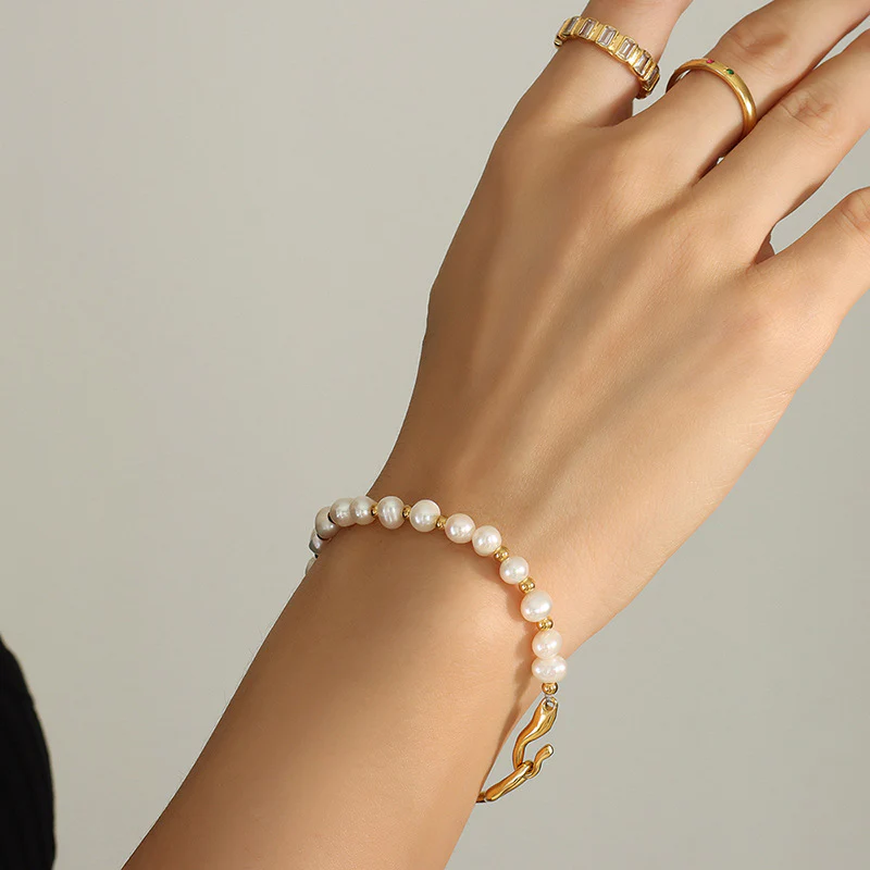 Vintage Personality Freshwater Pearl Bracelet
