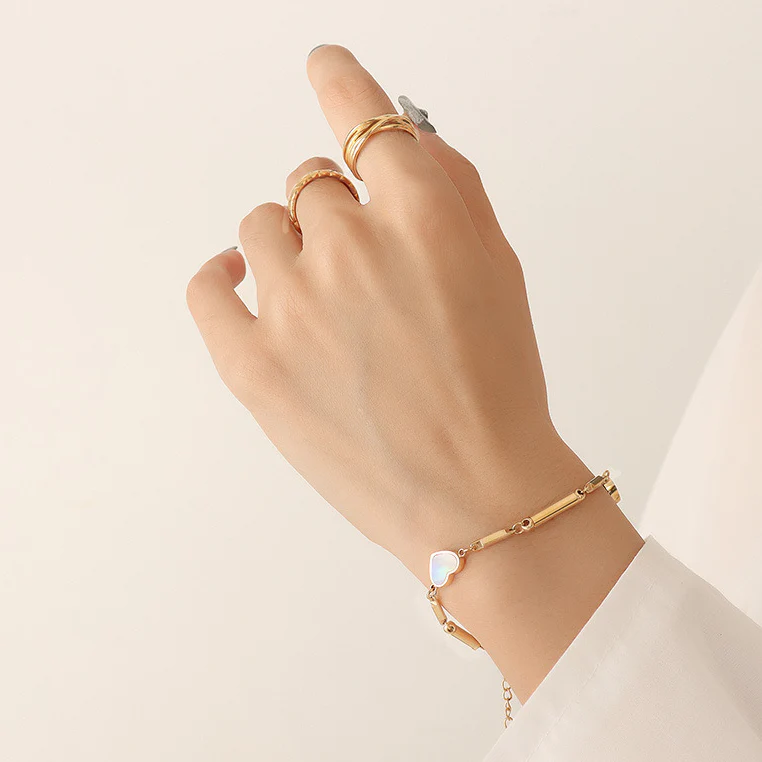 Bamboo Knot Heart Charms Bracelet