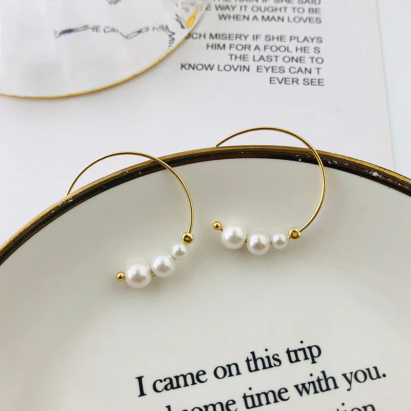 Geometric Pearl Hoop Earrings