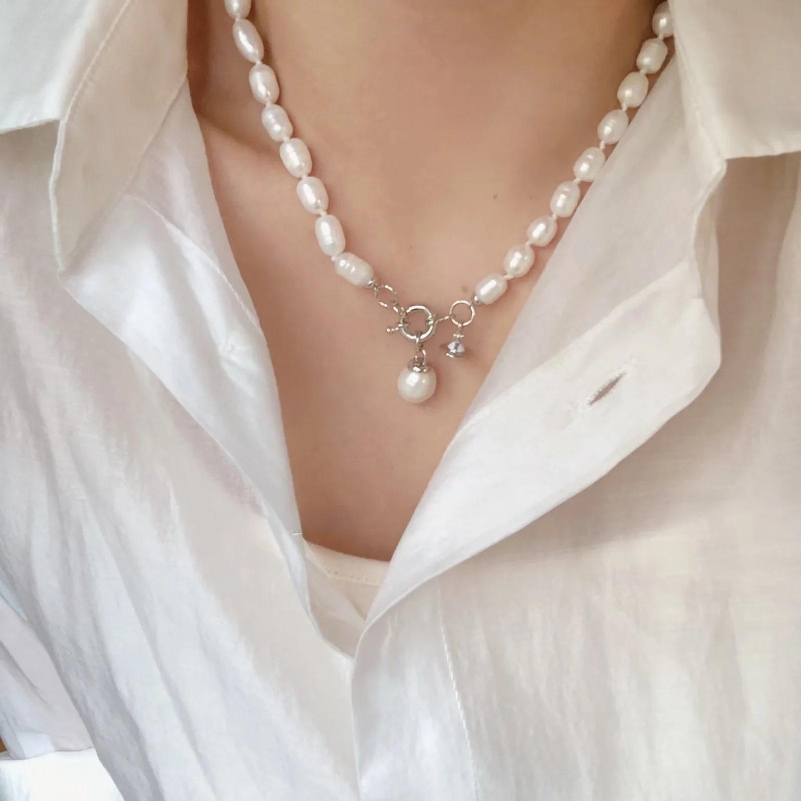 VIVI Teardrop Pearl Charm Pendant Necklace | Best Replica Jewelry™