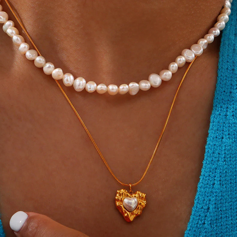 Statement Heart Facial Pendant Collarbone Necklace