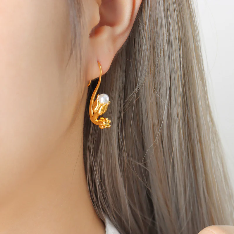 Tulip Floral Flower Pearl Earring