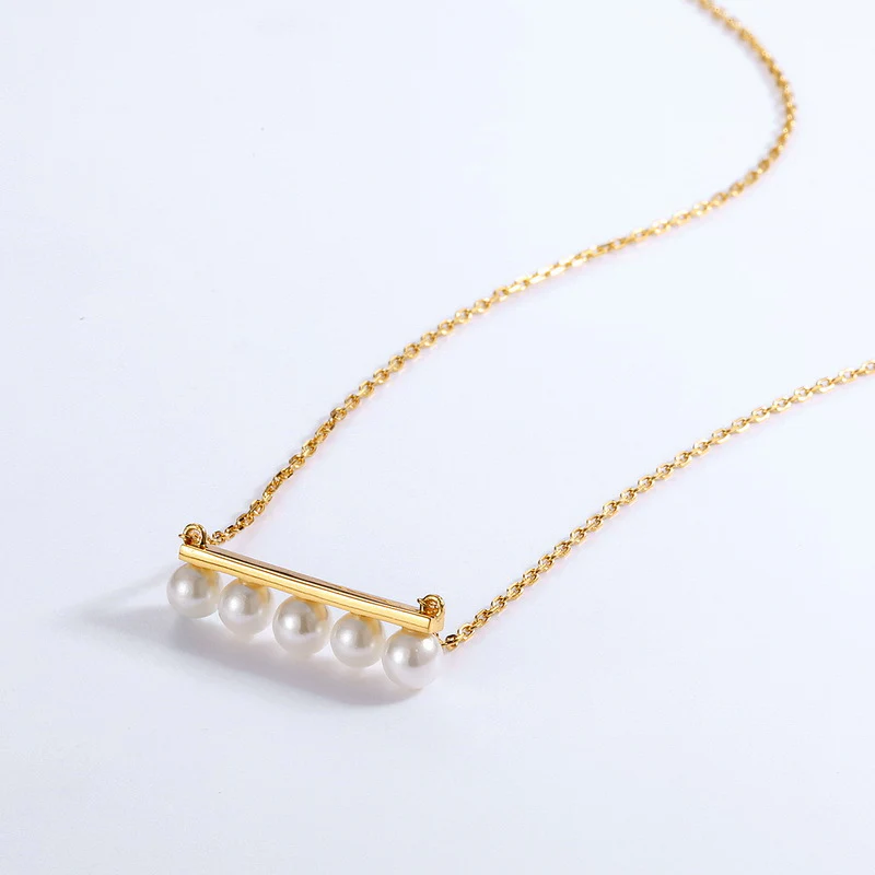 Balance Pearl Necklace