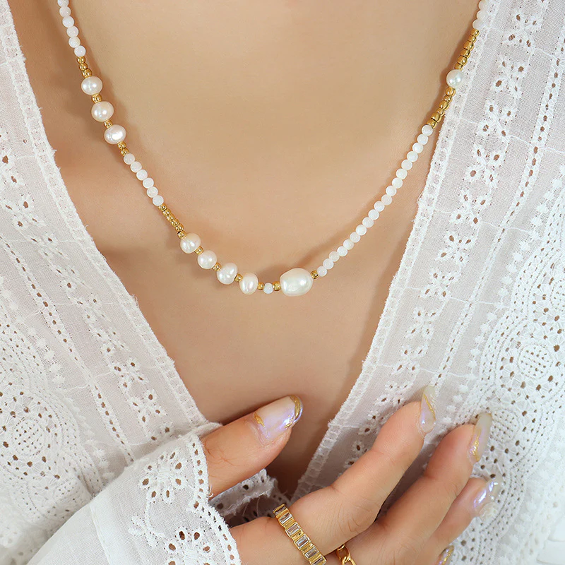 Shell Pearl and Freshwater Pearls Beaded Necklace