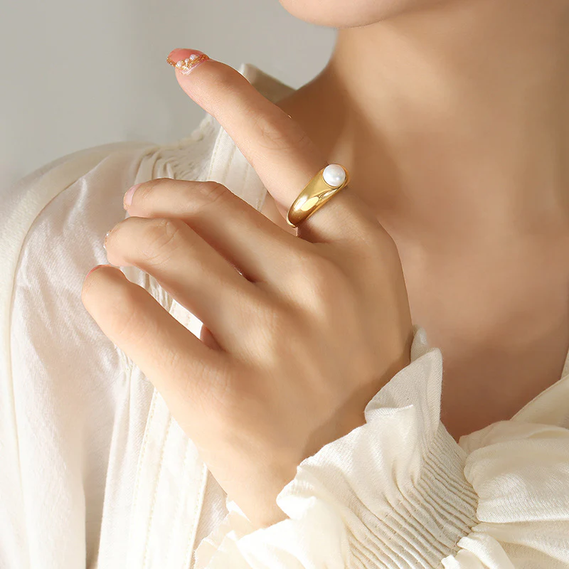 Elegant Simple Wide Pearl Ring