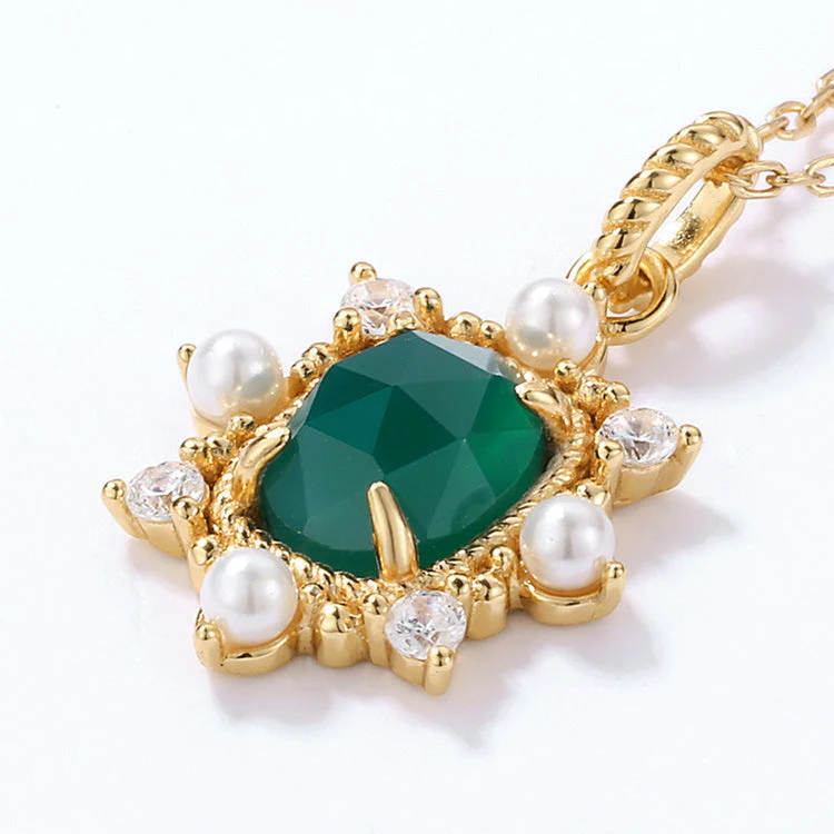 Deep Green Agate Pearl Pendant