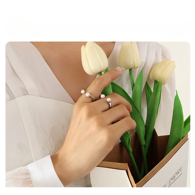 Open Mouth Inlay Two Pearls Ring